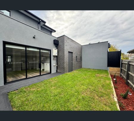 3/4-6 Evans Court, Broadmeadows, Vic 3047 - Photo 3