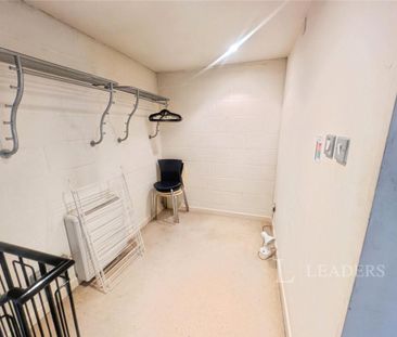 1 bedroom flat to rent - Photo 6