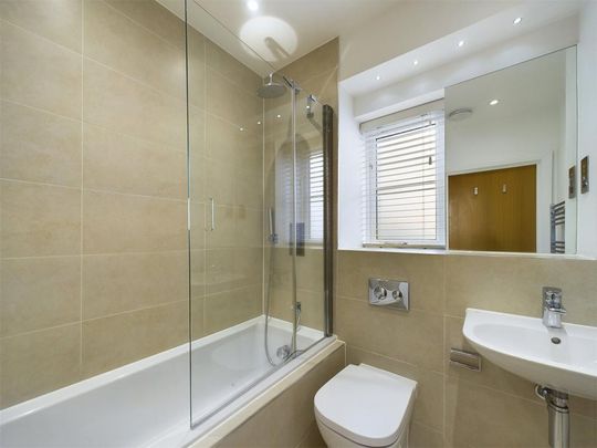 2 bedroom apartment to rent - Photo 1