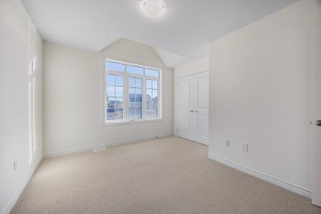 For Lease - 238 Mckenzie Drive, Clearview, Ontario - Photo 4