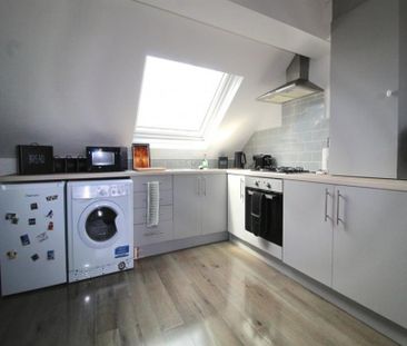 1 Bedroom Apartment To Let - Photo 3