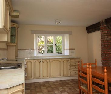 2 bedroom terraced house to rent - Photo 3