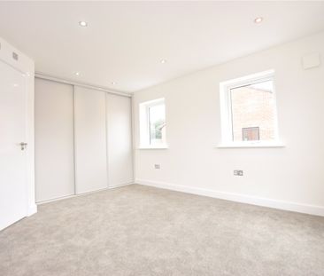 7, Copper Beech Court, Leeds, West Yorkshire, LS16 6FW - Photo 2
