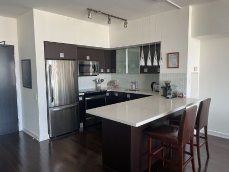 For Lease - 33 Charles Street Unit# 3006, Toronto, Ontario - Photo 4
