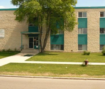 1035 Powers Street — 103 - Photo 1