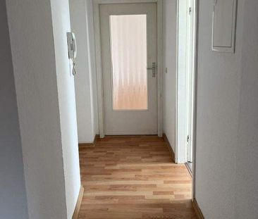 Ihre neue Wohnung mit separater Küche und Bad mit Wanne in zentrale... - Foto 1
