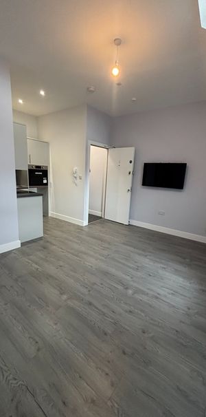 Studio Flat, Rimrose Road, L20 - Photo 1