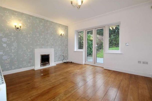 Friern Close, Cheshunt, EN7 - Photo 1