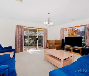 4 Bed, 2 Bath - Photo 2