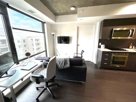 For Lease - 105 Champagne Avenue Unit# 1817, Dows Lake - Civic Hospital and Area, Ontario - Photo 5