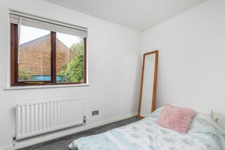 2 bedroom terraced house to rent - Photo 4