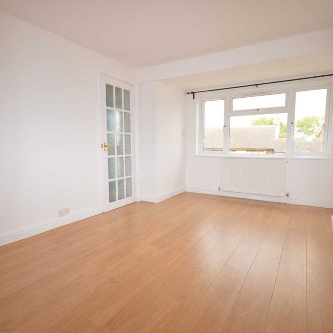 4 bedroom detached house to rent - Photo 1