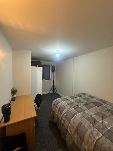 7 bedroom house share to rent - Photo 5