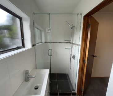 Epsom Location! - Photo 6