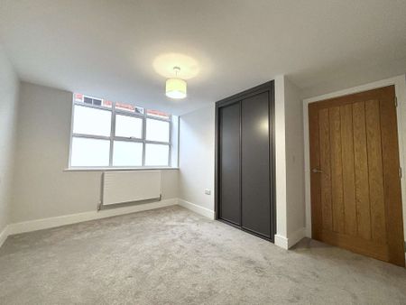 2 Bedroom modern apartment - Photo 2