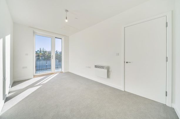 1 Bed Flat, Willow Avenue, SW13 - Photo 1