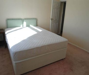 3 bed flat to rent in Hamlet Drive, Colchester - Photo 6