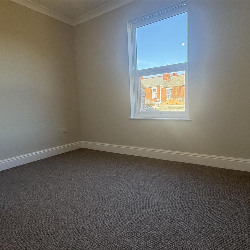 To Let - Photo 1