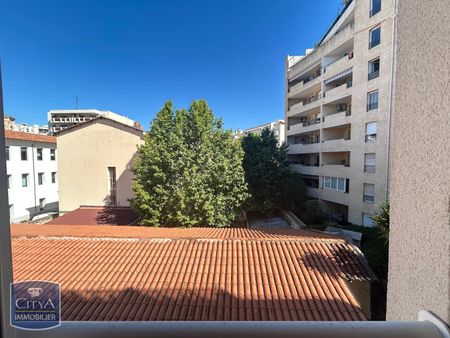 Location Appartement 1 pièce 17m² MARSEILLE 8ème - Photo 4