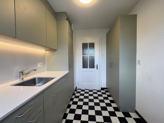 Hier endet Ihre Wohnungssuche - frisch sanierte 4 Zimmer-Wohnung in... - Foto 1