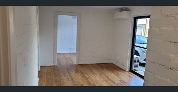 Great Location - 200 Metres to Jetty Rd ! - Photo 1