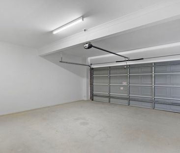 Large family home in sort after "Harbour Quays" - Photo 2