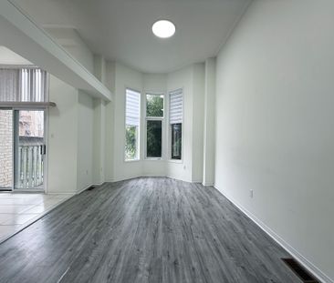 For Lease - 90 Bridlepath Street, Richmond Hill, Ontario - Photo 4