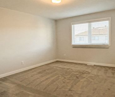 For Lease - 274 Ormiston Crescent, Barrhaven, Ontario - Photo 4
