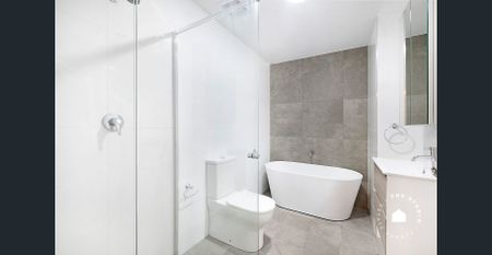 Convenient Two Bedroom Apartment - Photo 2