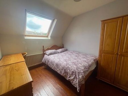 STUDENT LET 2026-27, 13 Lissadell Grove, Portstewart, BT55 7FB - Photo 2