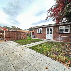 Studio to rent - Photo 3