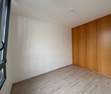 Location Appartement 4 pièces 85m² - Photo 4