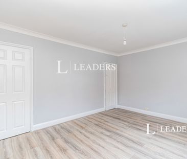 2 bedroom house to rent Ivy Road, Southampton, SO17 - Photo 2