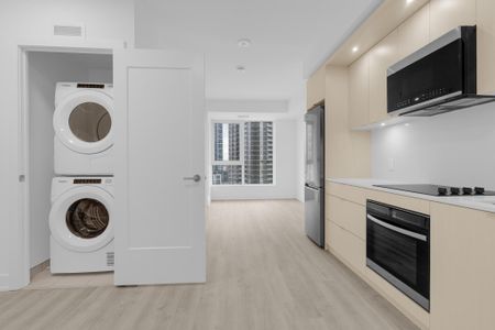 For Lease - 60 Central Park Roadway N/A Unit# 805, Toronto, Ontario - Photo 2