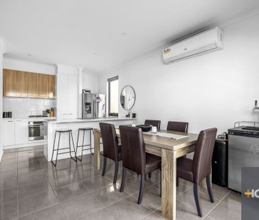 Immaculately Maintained Home in Prime Cranbourne Location - Photo 3