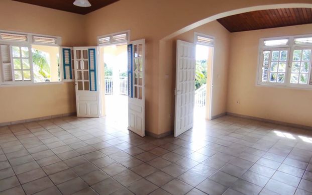 Maison à louer 4 pièces • Le François - Photo 1