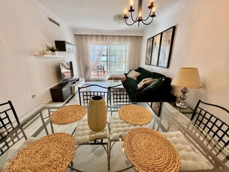 Apartamento de alquiler en Principe Salman, Sn, La Dama de Noche - La Alzambra - Photo 3