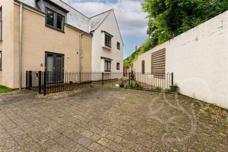 2 bedroom apartment to rent - Photo 2