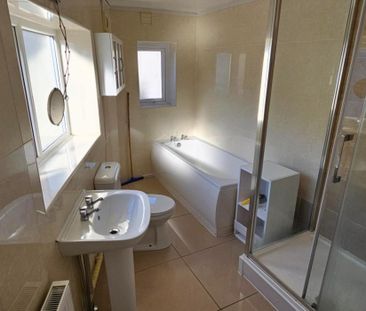 3 bedroom House To Let Total Size: 937 SQ FT - Photo 6