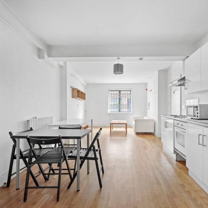 1 bedroom flat to rent - Photo 1