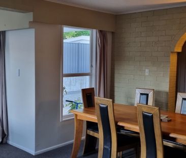 For Rent – 3 Bedroom Home in Wainuiomata - Photo 2