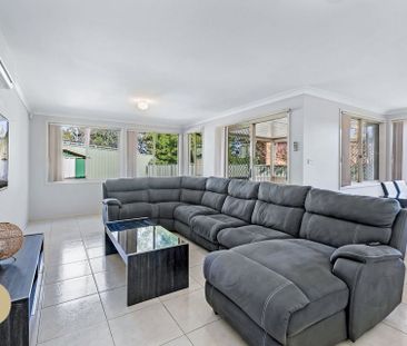 Exceptional Four-Bedroom Family Home in Tranquil Cul-De-Sac Setting - Photo 2