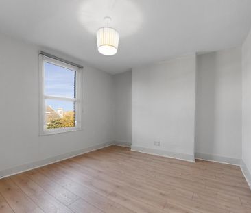 4 bedroom maisonette to rent - Photo 2