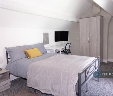 1 bedroom in a house share to rent - Photo 3