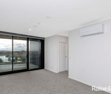 Heart of Belconnen Town - Photo 6