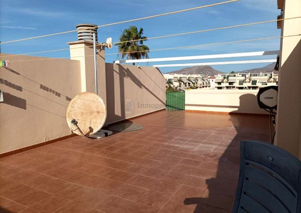 Se alquila en Costa del Silencio apartamento de 1 dormitorio