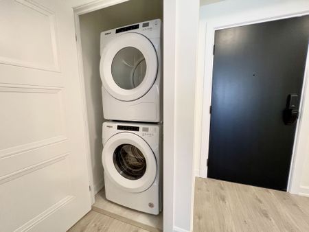 For Lease - 3200 William Coltson Avenue Unit# 305, Oakville, Ontario - Photo 5