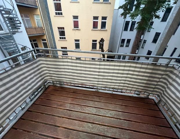 4-Raum-Wohnung | renoviert | Balkon & Gäste-WC | nahe Altstadt - Foto 1