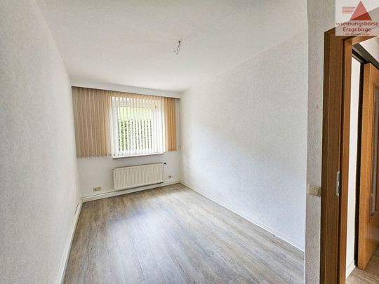 Tolle 3-Raum-Wohnung in ruhiger Lage mit Einbauküche - Photo 1