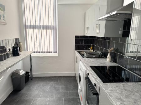 1 bedroom apartment to rent - Photo 3